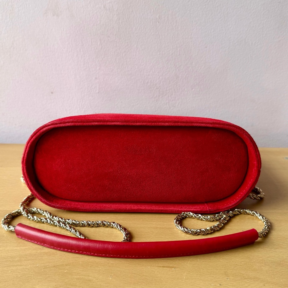 SEZANE RED SUEDE ZIP TOP SHOULDER BAG GOLD COLR METAL CHAIN LEATHER STRAP UNUSED - Picture 9 of 16